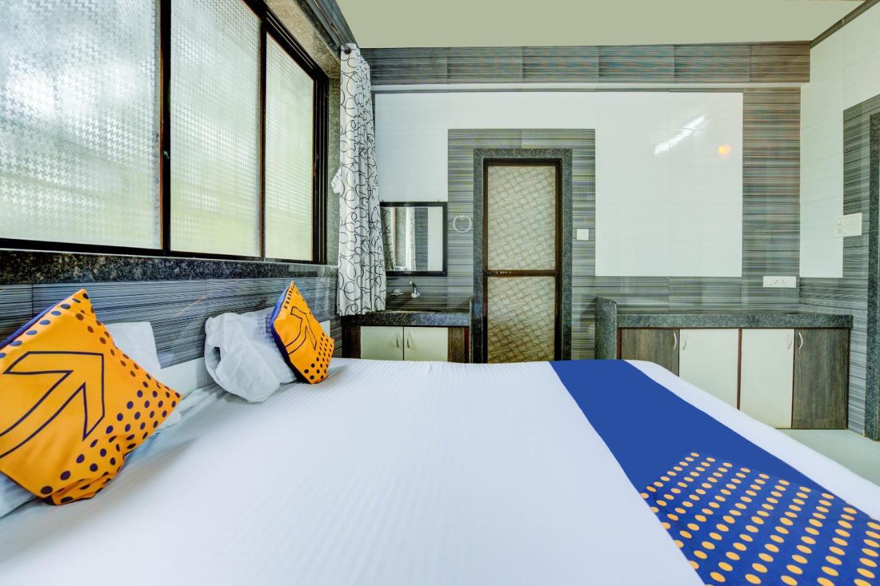 Spot On 63917 Hotel Dolphin Garden Kolad Exterior foto